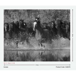 Painel de Parede, cavalos, preto e branco. Composto por 6 faixas de 53cm